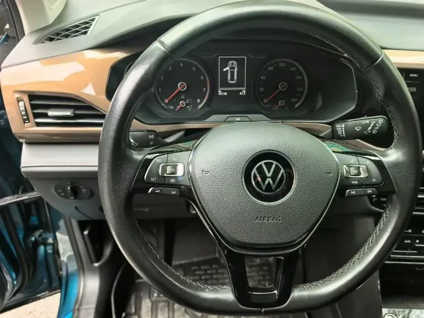 2021 Volkswagen Tharu 1.4T 150HP L4 7DCT,autocango,china used car exporter,china ev exporter,chinese used car exporter,chinese used ev exporter