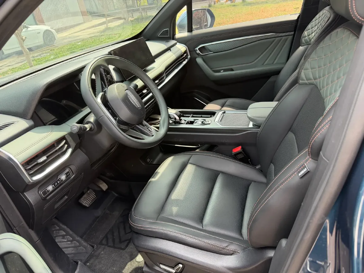 2023 Geely Okavango L 2.0T 218HP L4 7DCT,autocango,china used car exporter,china ev exporter,chinese used car exporter,chinese used ev exporter