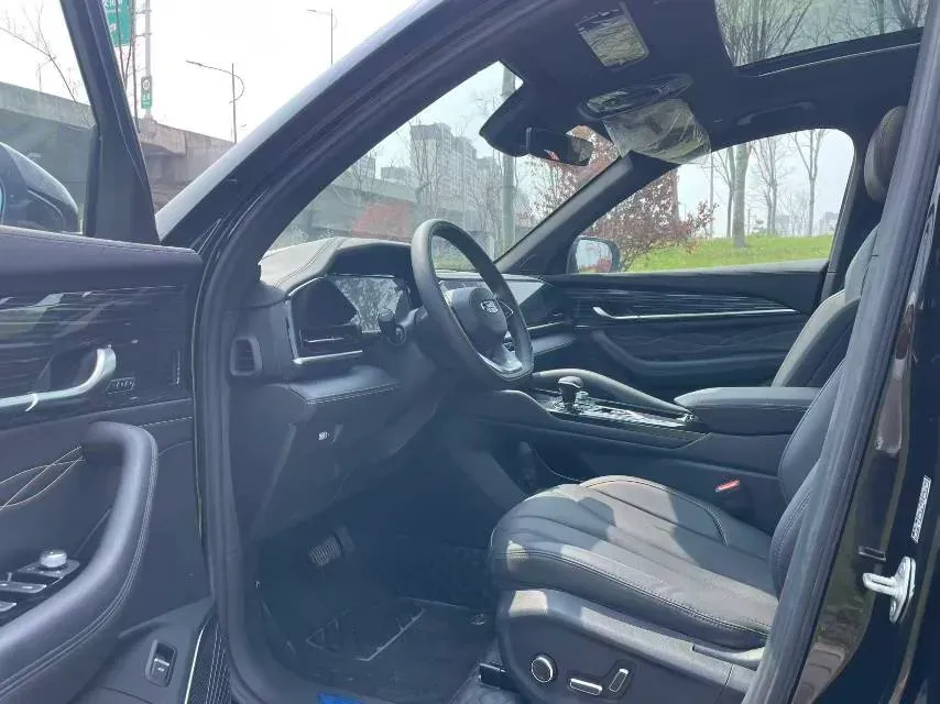 2024 Geely Monjaro 2.0T 218HP L4 7DCT,autocango,china used car exporter,china ev exporter,chinese used car exporter,chinese used ev exporter