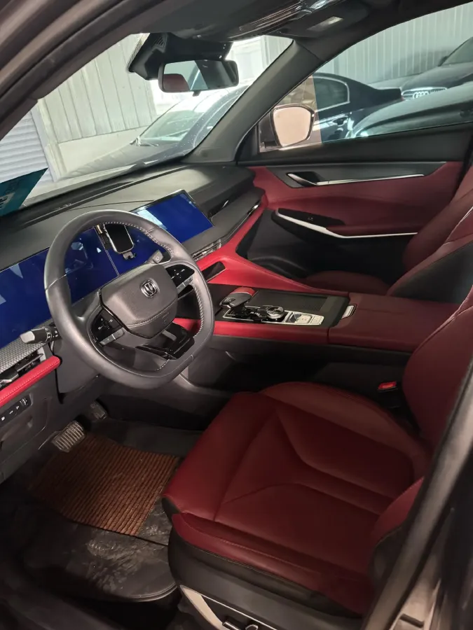 2022 ChangAn CS75 Plus 1.5T 178HP L4 6AT,autocango,china used car exporter,china ev exporter,chinese used car exporter,chinese used ev exporter