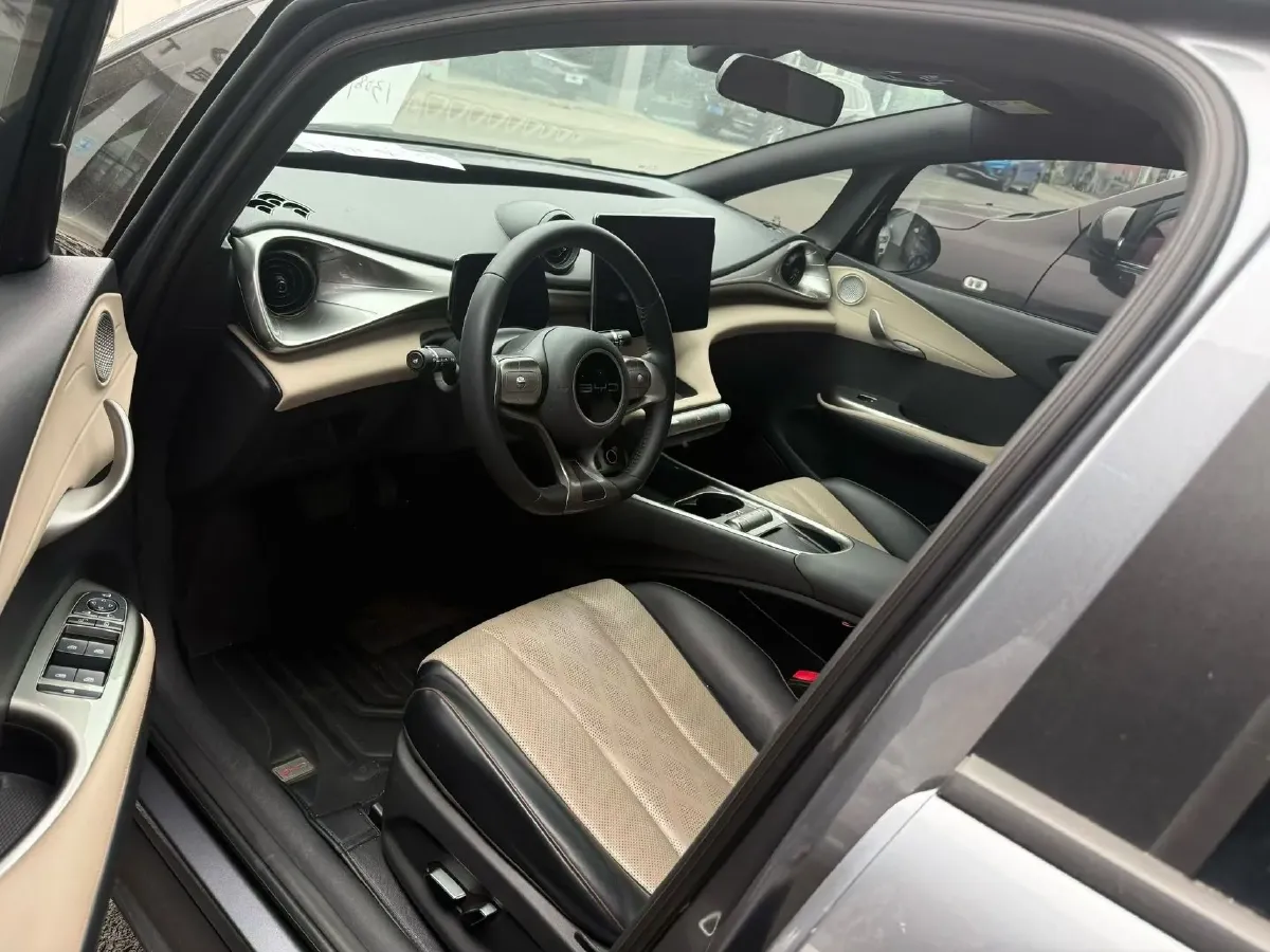 2023 BYD Dolphin BEV 44.928KWH,autocango,china used car exporter,china ev exporter,chinese used car exporter,chinese used ev exporter