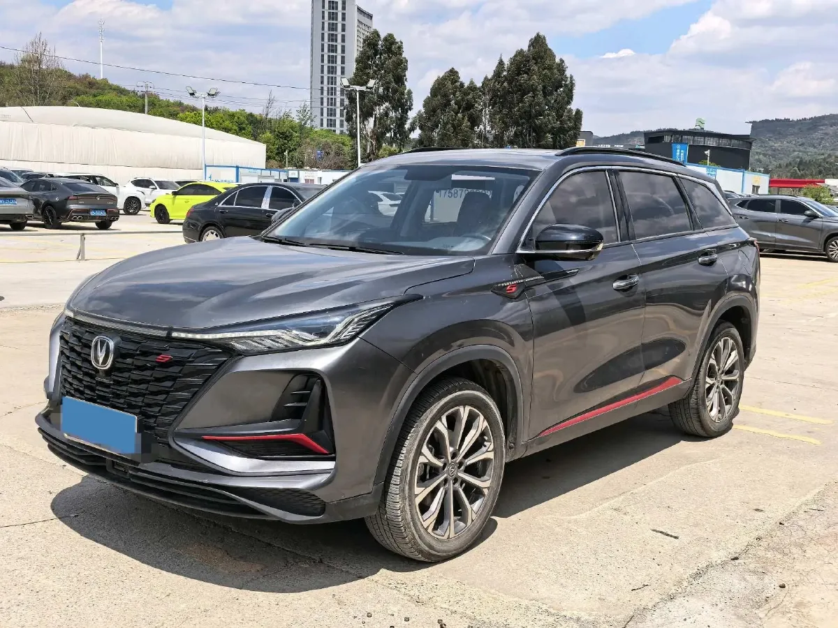 2022 ChangAn CS75 Plus 2.0T 233HP L4 8AT,autocango,china used car exporter,china ev exporter,chinese used car exporter,chinese used ev exporter