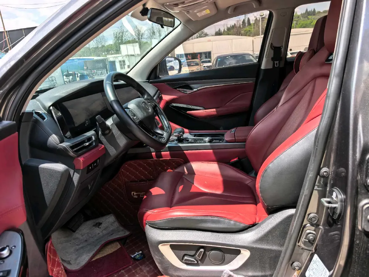 2022 ChangAn CS75 Plus 2.0T 233HP L4 8AT,autocango,china used car exporter,china ev exporter,chinese used car exporter,chinese used ev exporter