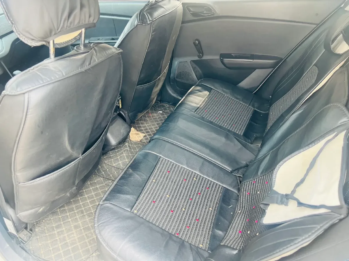 2016 BaoJun 310 1.2L 82HP L4 5MT,autocango,china used car exporter,china ev exporter,chinese used car exporter,chinese used ev exporter