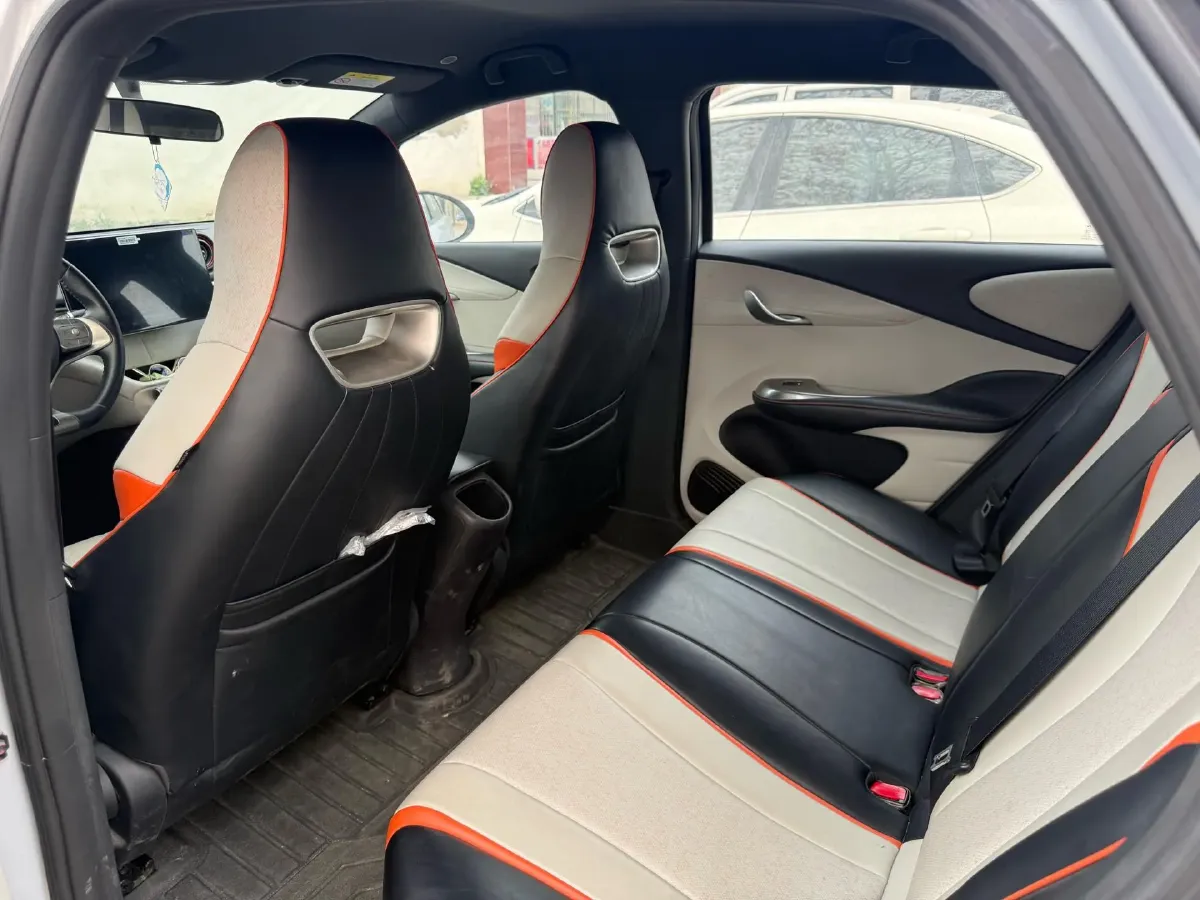 2021 Ford Escort 1.5L 122HP L3 6AT,autocango,china used car exporter,china ev exporter,chinese used car exporter,chinese used ev exporter