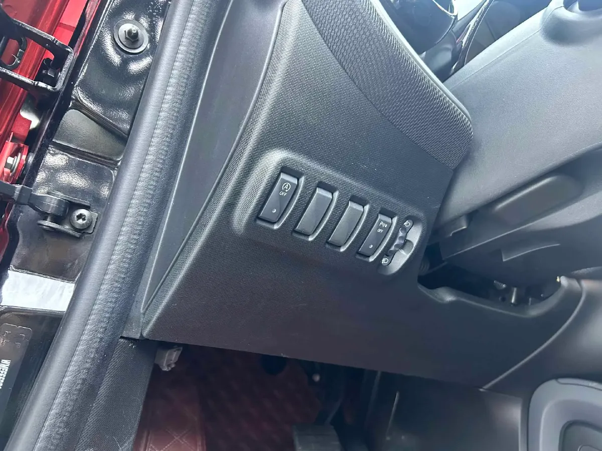 2018 Jeep Renegade 2.0L 148HP L4 9AT,autocango,china used car exporter,china ev exporter,chinese used car exporter,chinese used ev exporter