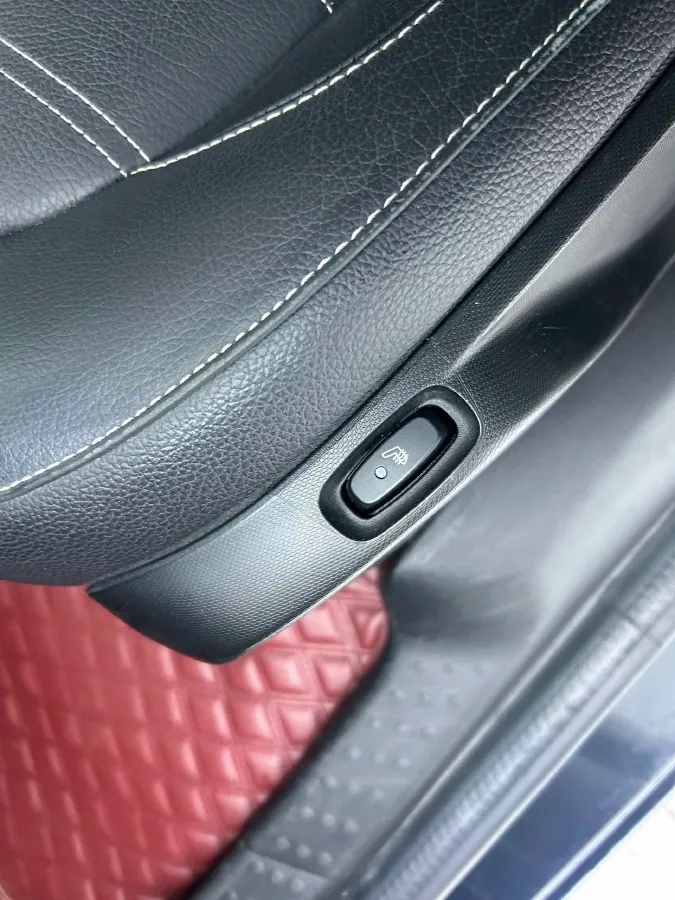 2018 Jeep Renegade 2.0L 148HP L4 9AT,autocango,china used car exporter,china ev exporter,chinese used car exporter,chinese used ev exporter