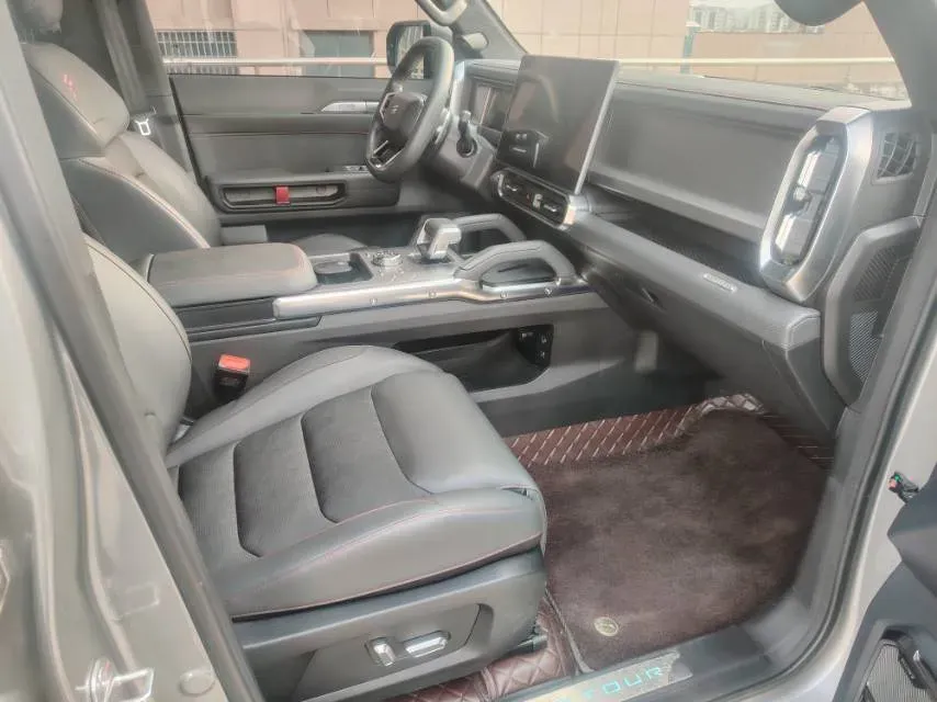 2023 Jetour Traveller 2.0T 254HP L4 7DCT,autocango,china used car exporter,china ev exporter,chinese used car exporter,chinese used ev exporter