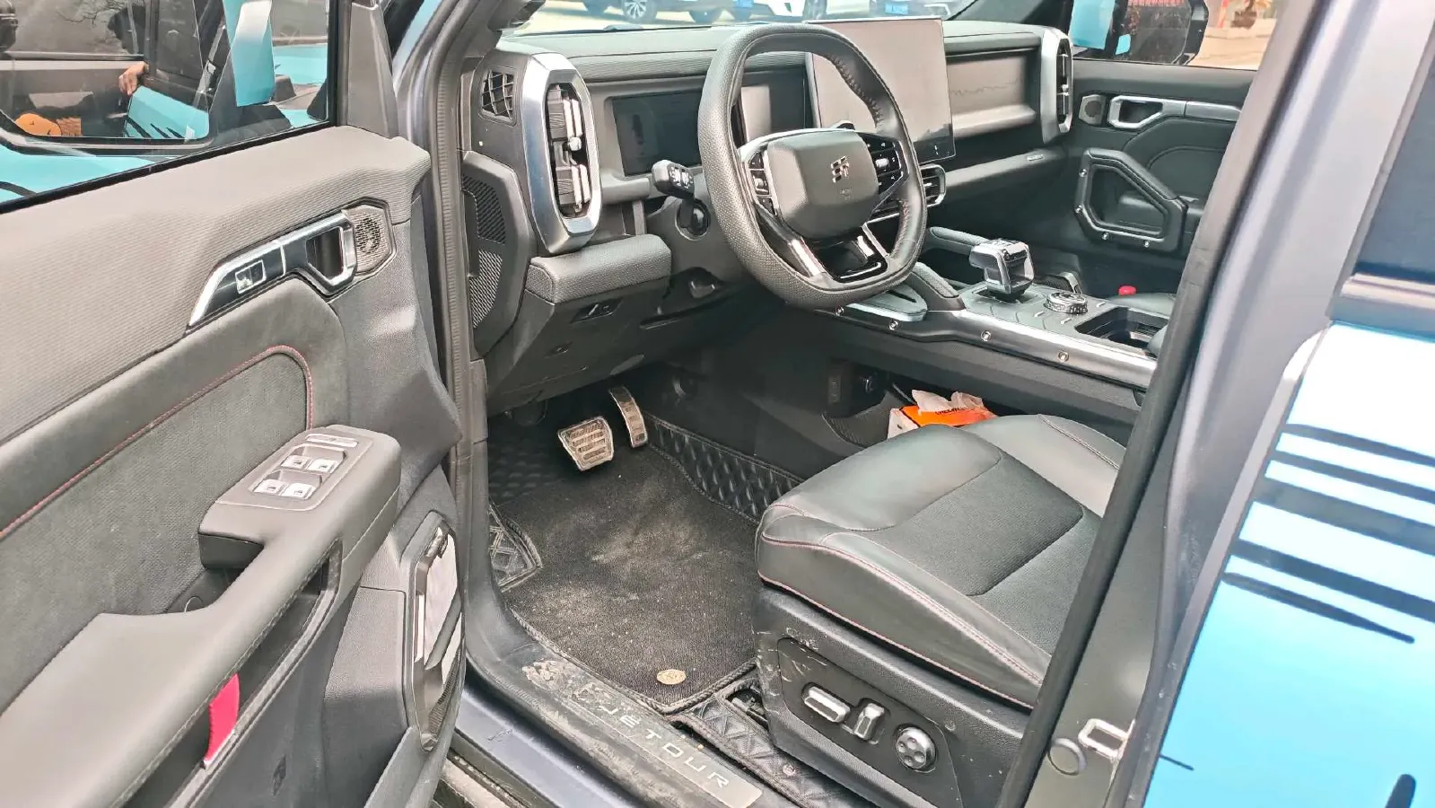 2024 Jetour ShanHai TravellerC-DM 1.5T 156HP L4 3DHT PHEV 43.24KWH,autocango,china used car exporter,china ev exporter,chinese used car exporter,chinese used ev exporter