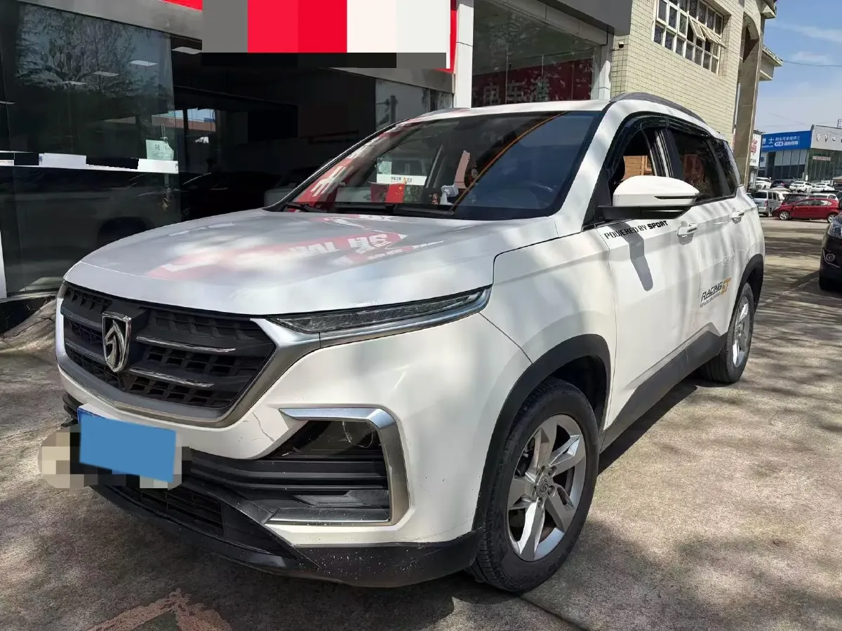 2019 BaoJun 530 1.5T 151HP L4 CVT,autocango,china used car exporter,china ev exporter,chinese used car exporter,chinese used ev exporter
