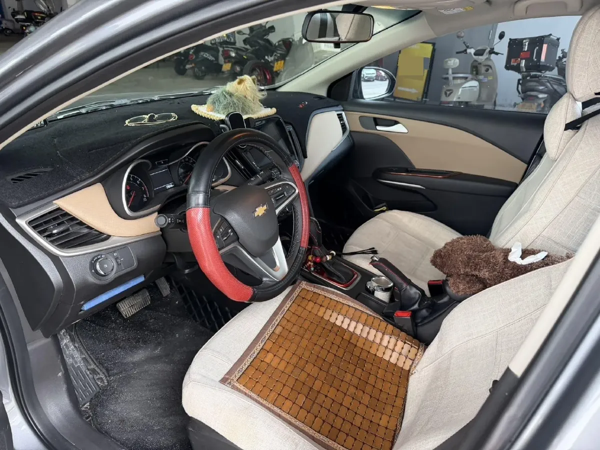 2022 Chevrolet Monza 1.5L 113HP L4 6AT,autocango,china used car exporter,china ev exporter,chinese used car exporter,chinese used ev exporter