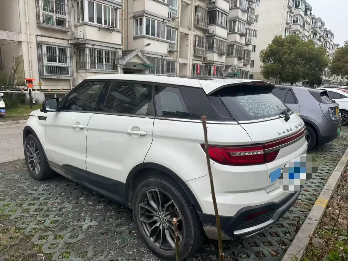 2018 Landwind X7 1.5T 163HP L4 8AT,autocango,china used car exporter,china ev exporter,chinese used car exporter,chinese used ev exporter