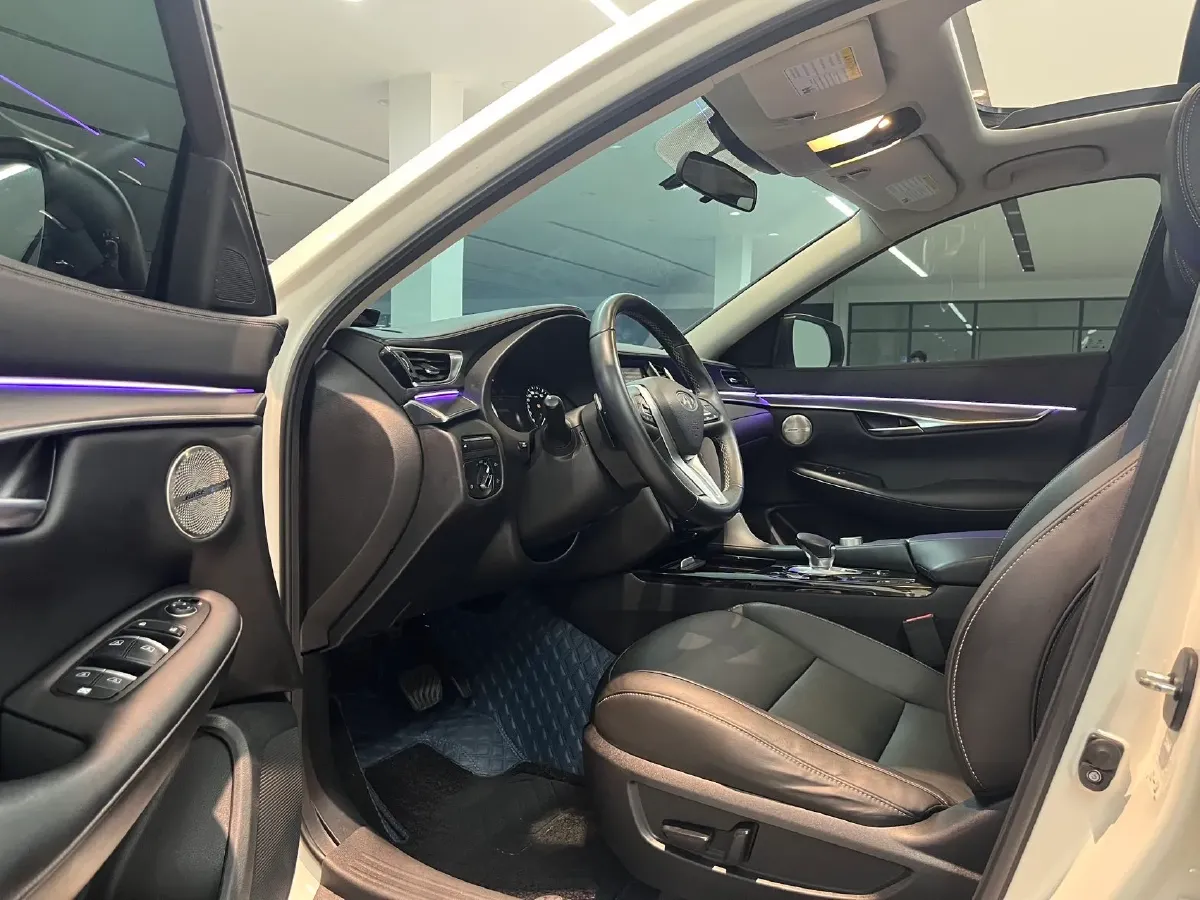 2020 Infiniti QX50 2.0T 245HP L4 CVT,autocango,china used car exporter,china ev exporter,chinese used car exporter,chinese used ev exporter