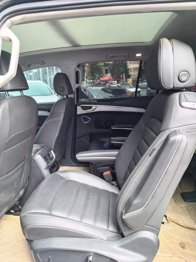 2021 Volkswagen Talagon 2.0T 220HP L4 7DCT,autocango,china used car exporter,china ev exporter,chinese used car exporter,chinese used ev exporter