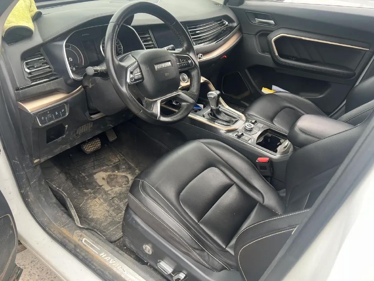 2017 Haval H6 2.0T 197HP L4 7DCT,autocango,china used car exporter,china ev exporter,chinese used car exporter,chinese used ev exporter