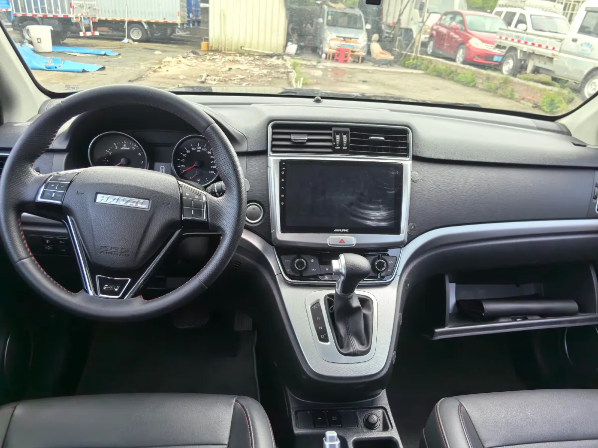 2019 Haval M6 1.5T 150HP L4 7DCT,autocango,china used car exporter,china ev exporter,chinese used car exporter,chinese used ev exporter