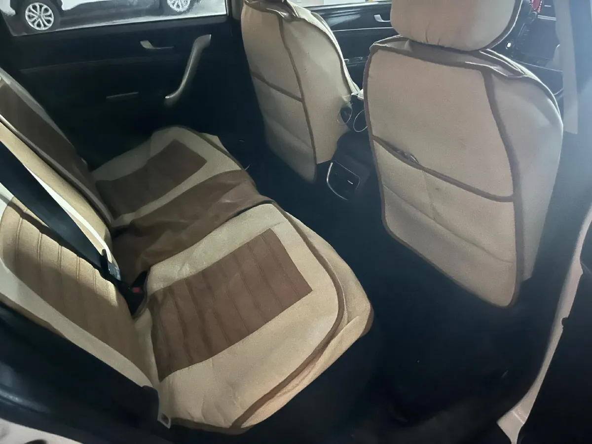 2019 Haval M6 1.5T 150HP L4 7DCT,autocango,china used car exporter,china ev exporter,chinese used car exporter,chinese used ev exporter