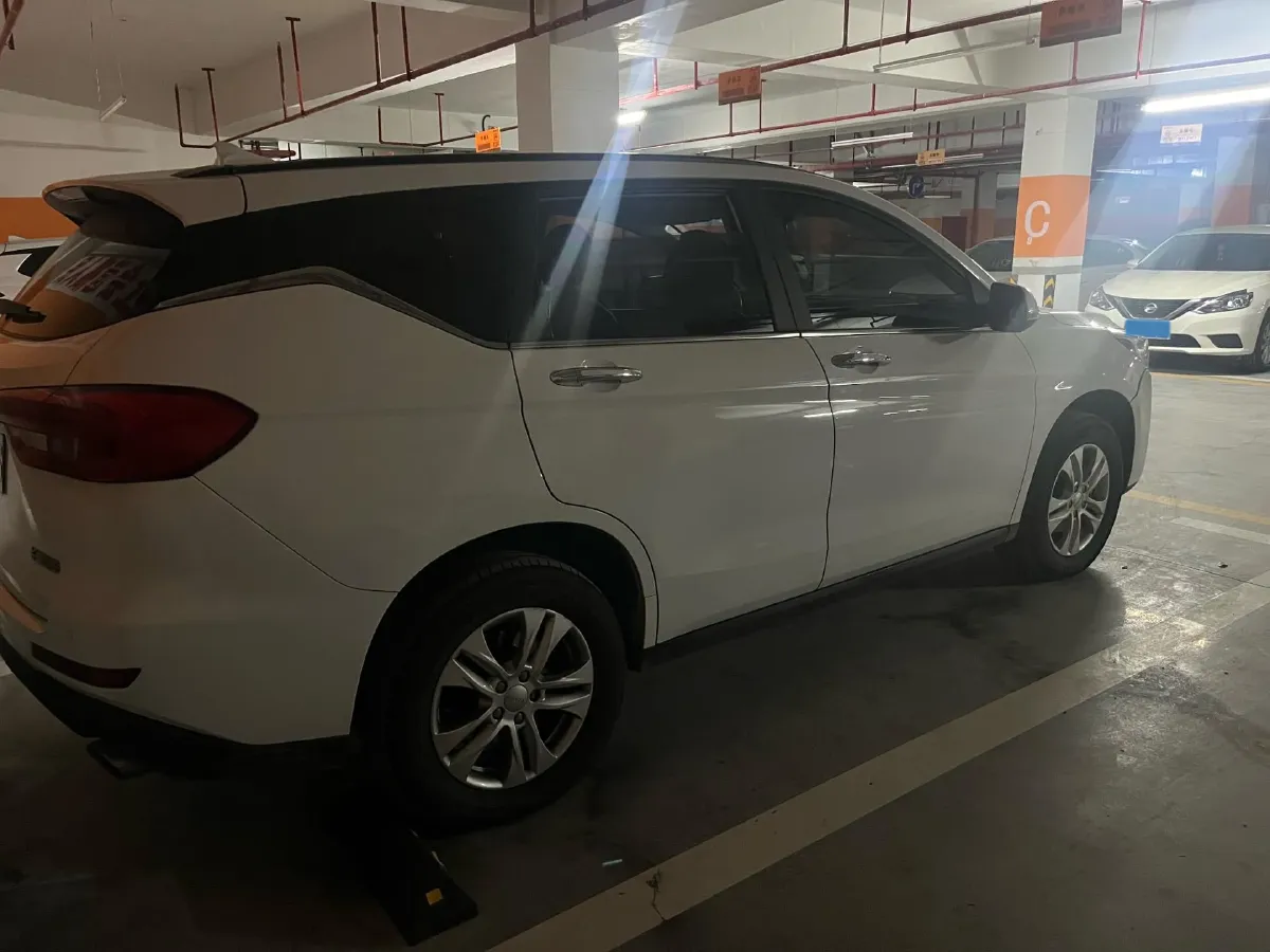 2019 Haval M6 1.5T 150HP L4 7DCT,autocango,china used car exporter,china ev exporter,chinese used car exporter,chinese used ev exporter