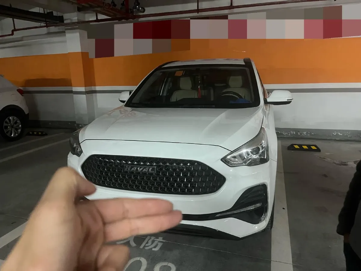 2019 Haval M6 1.5T 150HP L4 7DCT,autocango,china used car exporter,china ev exporter,chinese used car exporter,chinese used ev exporter