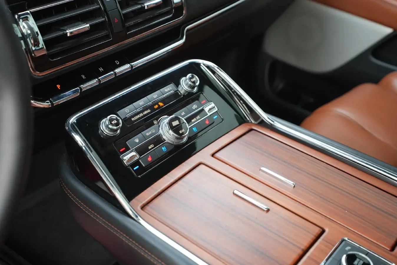 2020 Lincoln Navigator 3.5T 388HP V6 10AT,autocango,china used car exporter,china ev exporter,chinese used car exporter,chinese used ev exporter