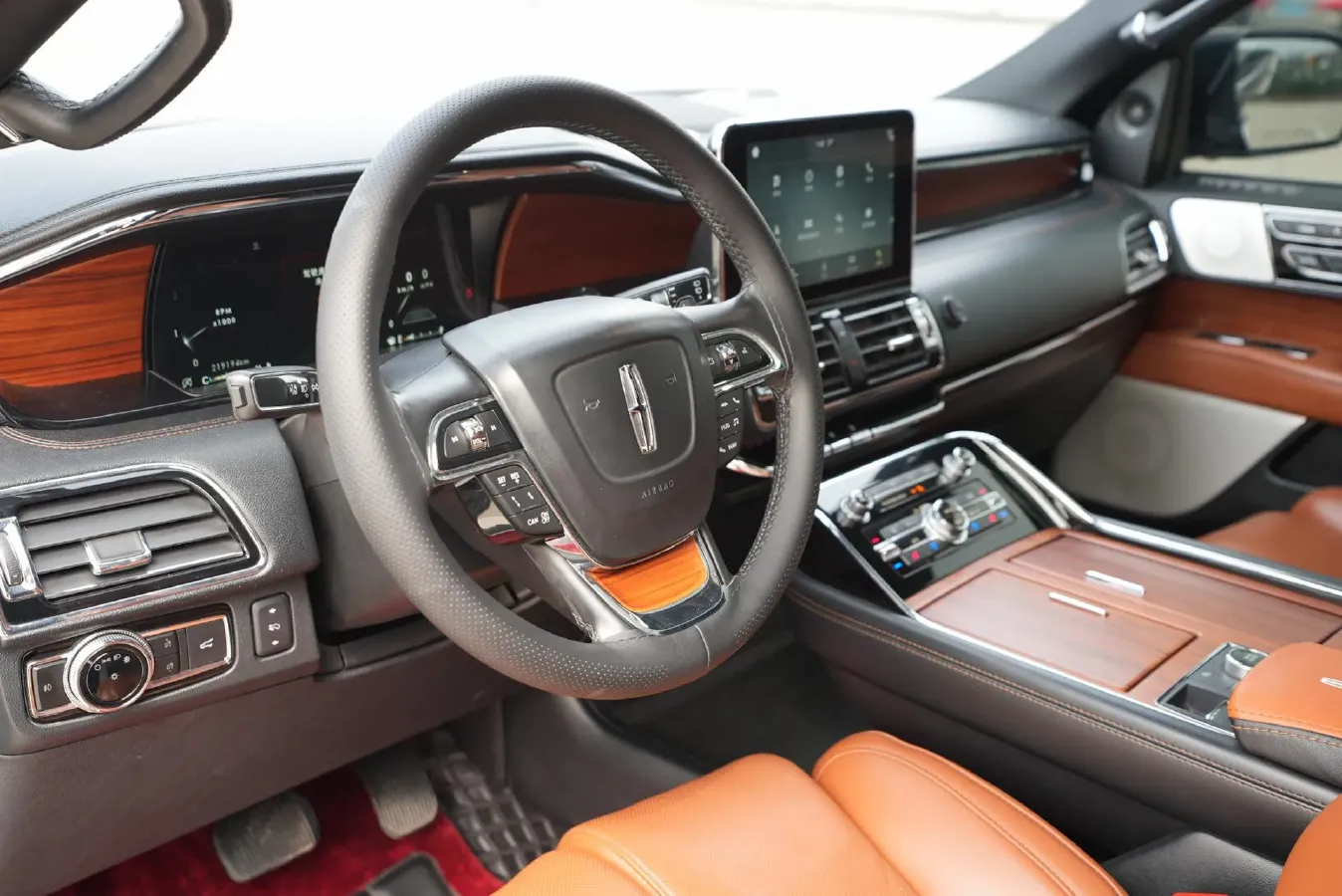 2020 Lincoln Navigator 3.5T 388HP V6 10AT,autocango,china used car exporter,china ev exporter,chinese used car exporter,chinese used ev exporter