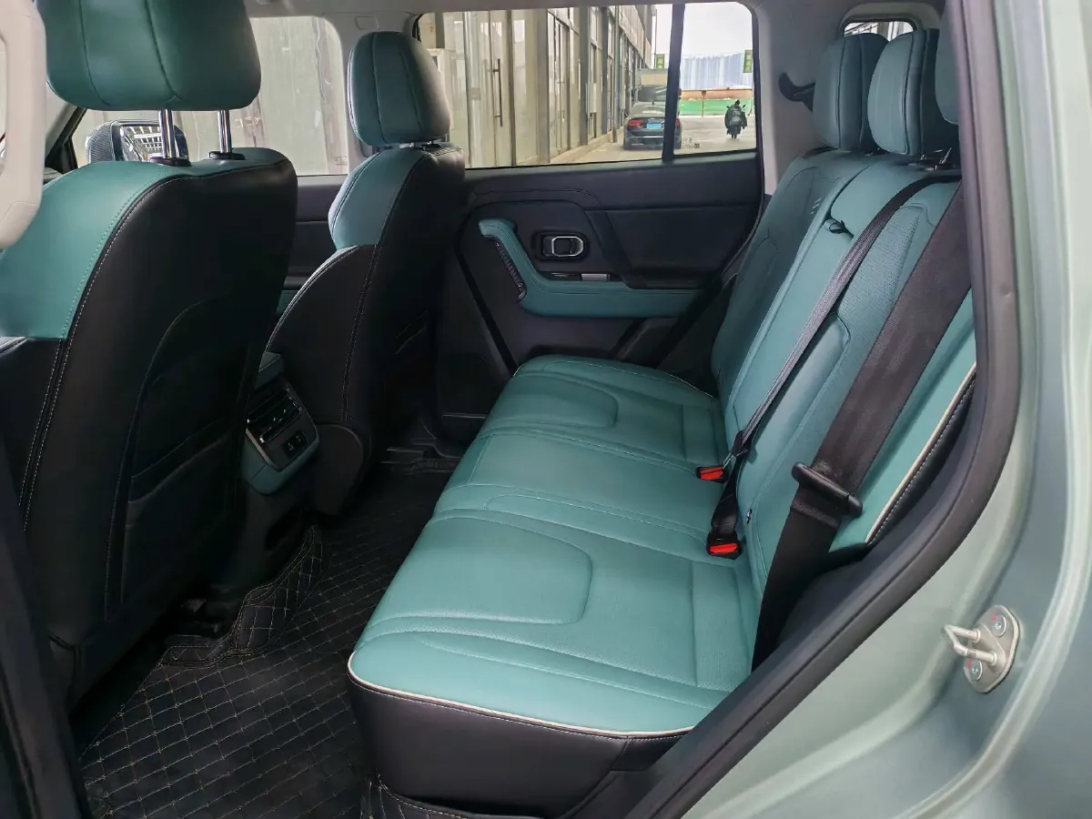 2025 Jetour Traveller 2.0T 254HP L4 7DCT,autocango,china used car exporter,china ev exporter,chinese used car exporter,chinese used ev exporter