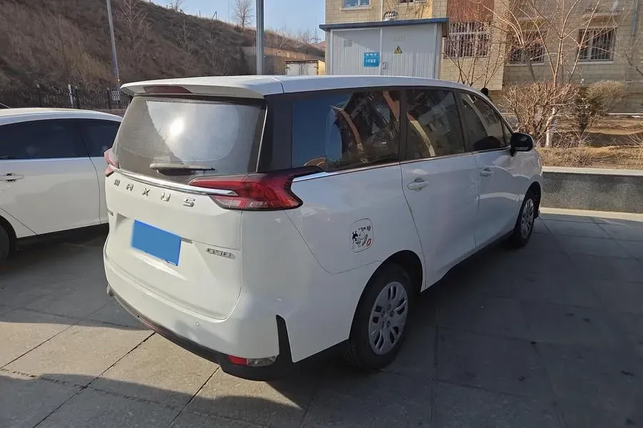 2021 MAXUS G50 1.5T 169HP L4 6MT,autocango,china used car exporter,china ev exporter,chinese used car exporter,chinese used ev exporter