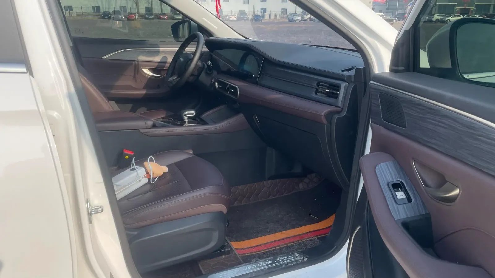 2024 Jetour X90 Plus 1.6T 197HP L4 7DCT,autocango,china used car exporter,china ev exporter,chinese used car exporter,chinese used ev exporter