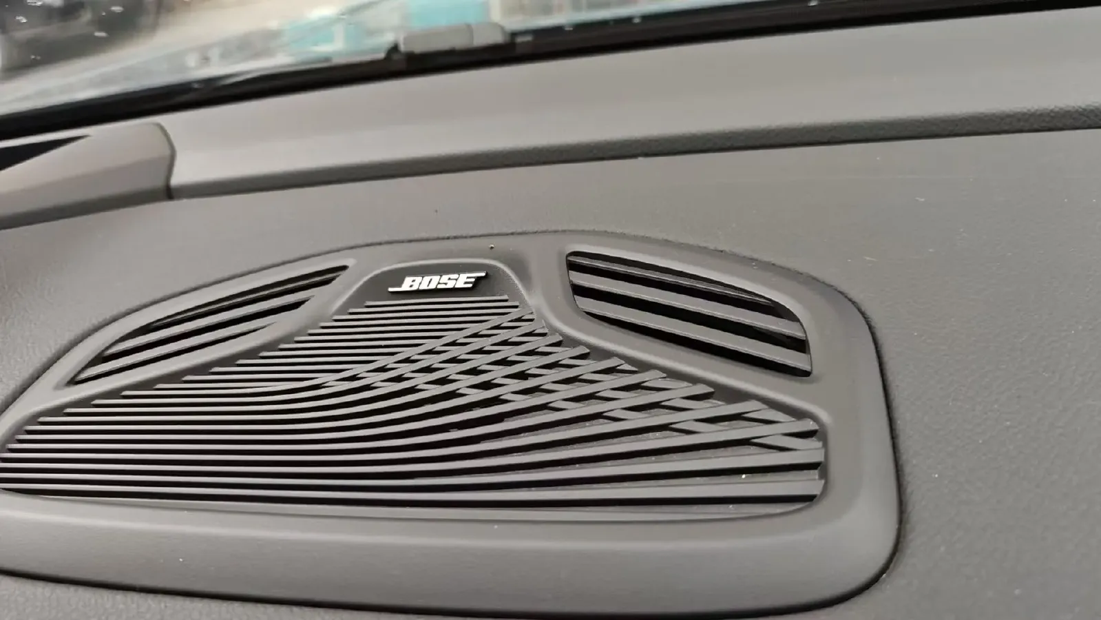 2021 Geely Monjaro 2.0T 238HP L4 8AT,autocango,china used car exporter,china ev exporter,chinese used car exporter,chinese used ev exporter