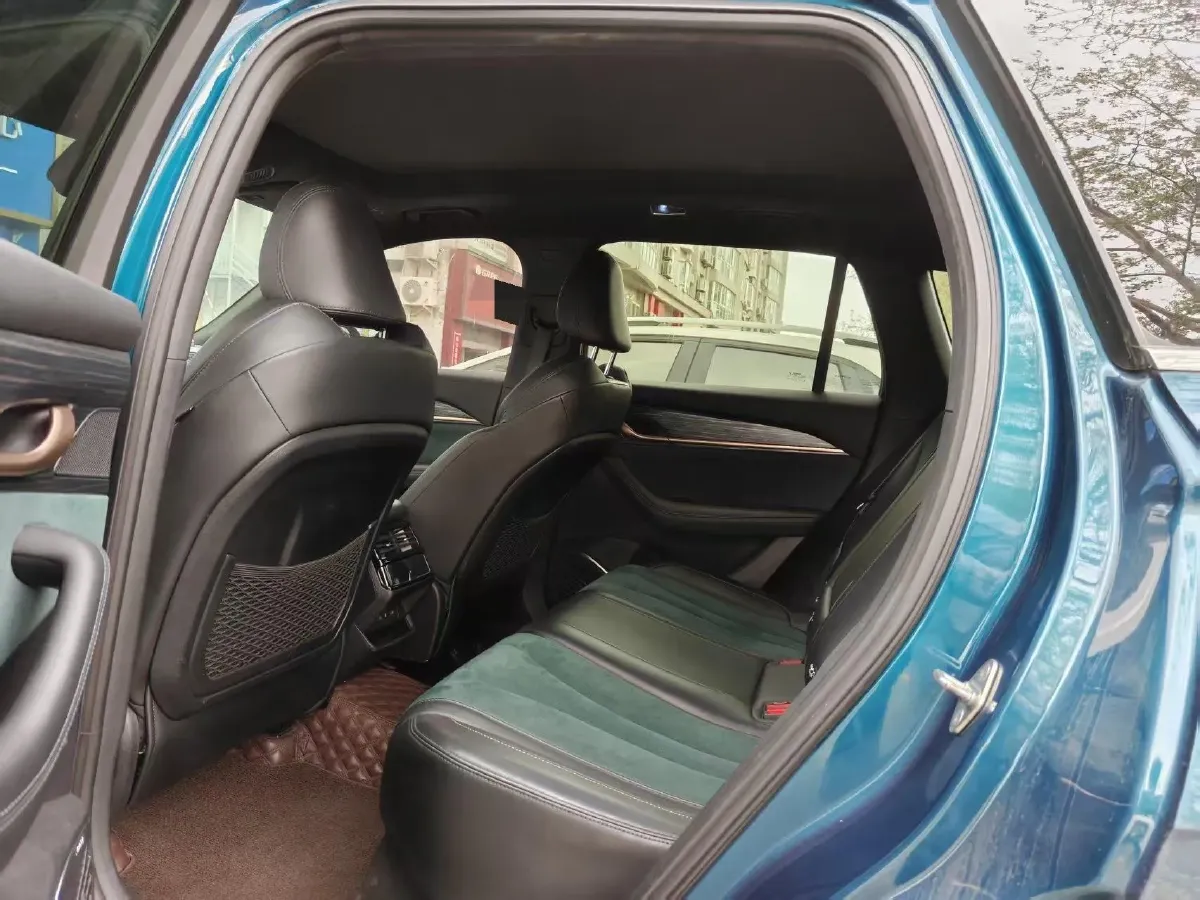 2021 Geely Monjaro 2.0T 238HP L4 8AT,autocango,china used car exporter,china ev exporter,chinese used car exporter,chinese used ev exporter