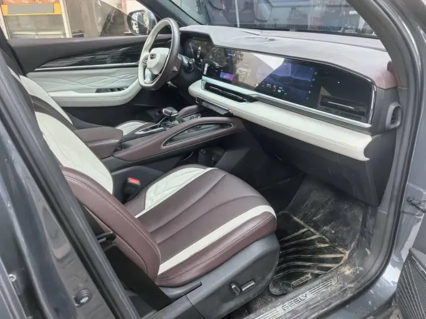 2021 Geely Monjaro 2.0T 218HP L4 7DCT,autocango,china used car exporter,china ev exporter,chinese used car exporter,chinese used ev exporter