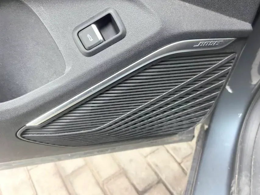 2021 Geely Monjaro 2.0T 218HP L4 7DCT,autocango,china used car exporter,china ev exporter,chinese used car exporter,chinese used ev exporter