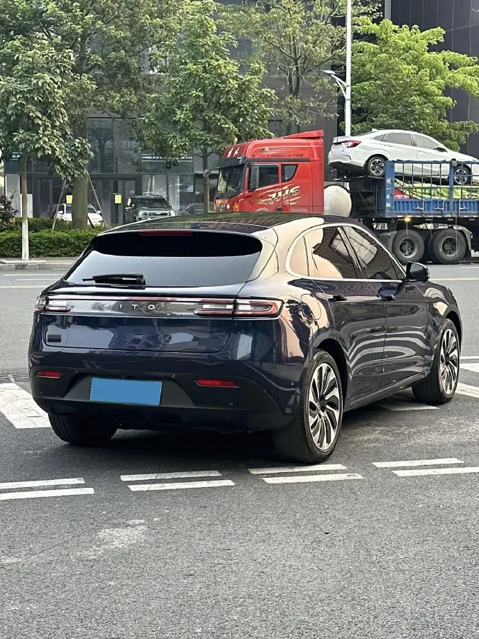 2022 Isuzu Mu-X 2.0T 220HP L4 8AT,autocango,china used car exporter,china ev exporter,chinese used car exporter,chinese used ev exporter