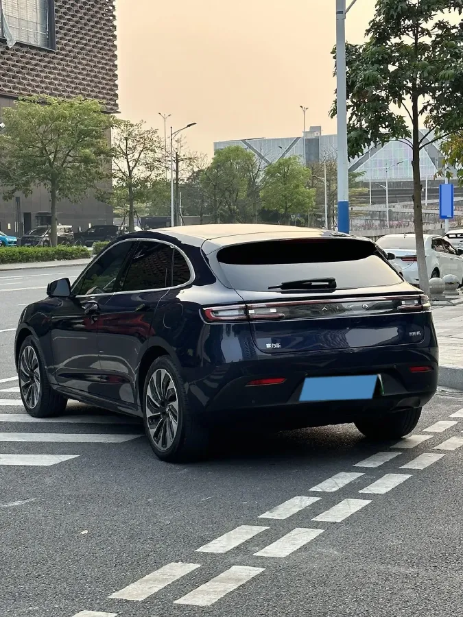 2022 Isuzu Mu-X 2.0T 220HP L4 8AT,autocango,china used car exporter,china ev exporter,chinese used car exporter,chinese used ev exporter