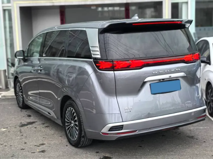 2023 Denza D9 1.5T 139HP L4 E-CVT PHEV 20.39KWH,autocango,china used car exporter,china ev exporter,chinese used car exporter,chinese used ev exporter