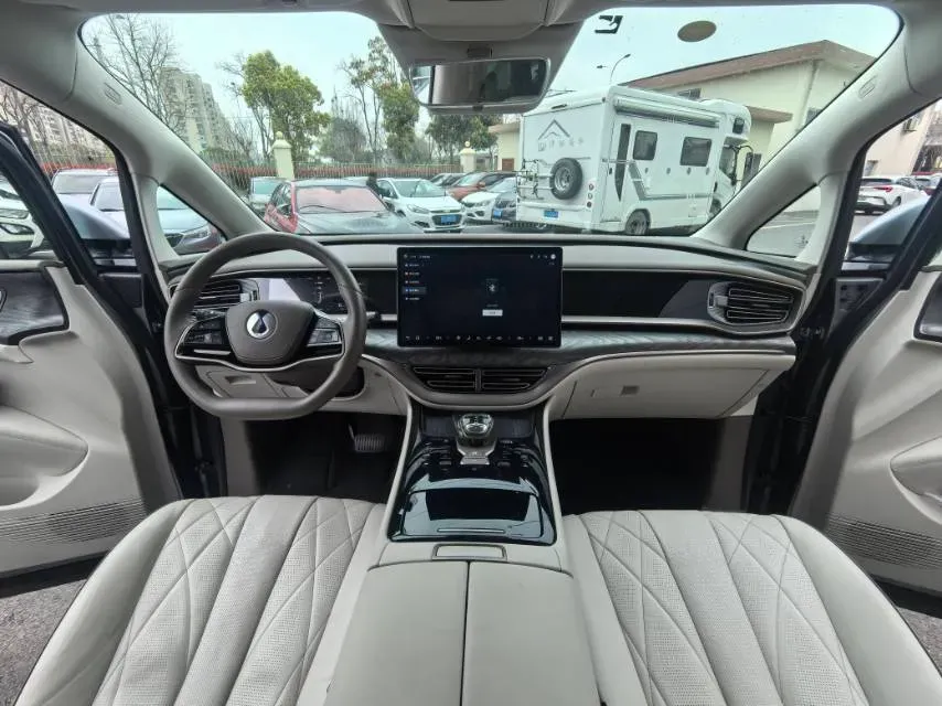 2023 Denza D9 1.5T 139HP L4 E-CVT PHEV 20.39KWH,autocango,china used car exporter,china ev exporter,chinese used car exporter,chinese used ev exporter