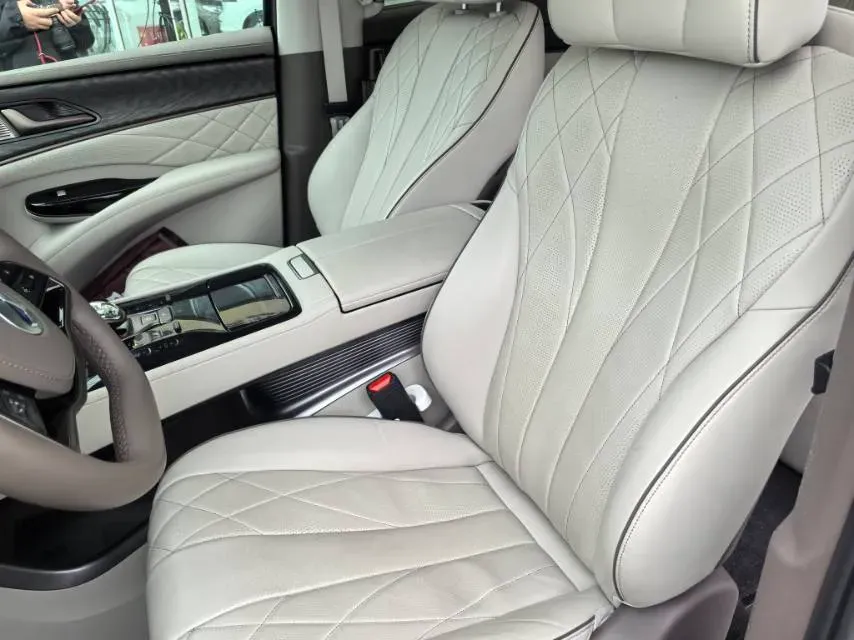 2023 Denza D9 1.5T 139HP L4 E-CVT PHEV 20.39KWH,autocango,china used car exporter,china ev exporter,chinese used car exporter,chinese used ev exporter