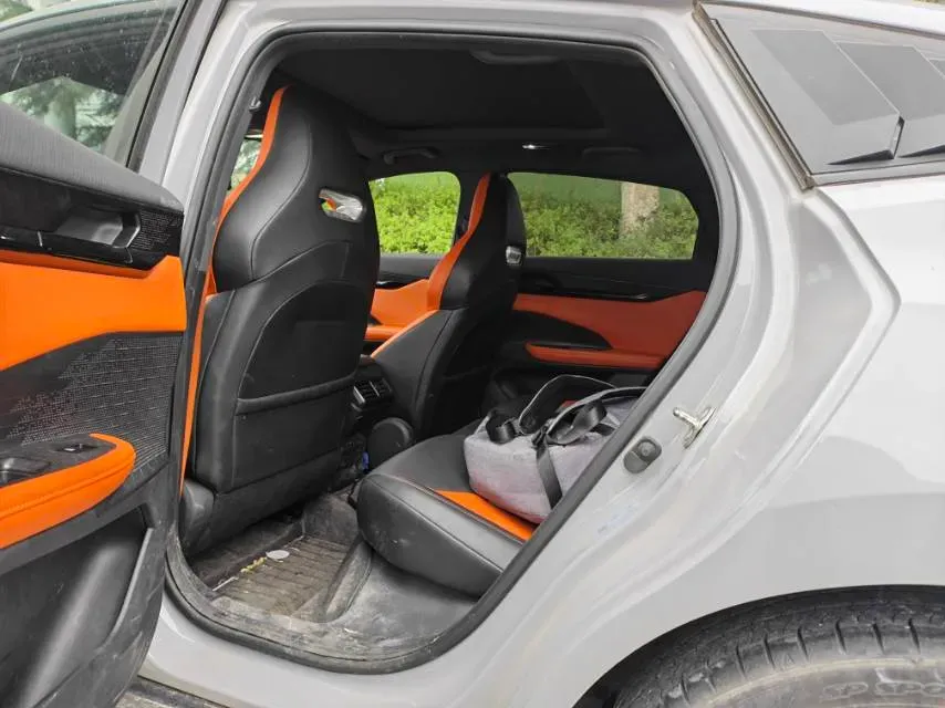 2023 ChangAn UNI-V 1.5T 188HP L4 7DCT,autocango,china used car exporter,china ev exporter,chinese used car exporter,chinese used ev exporter