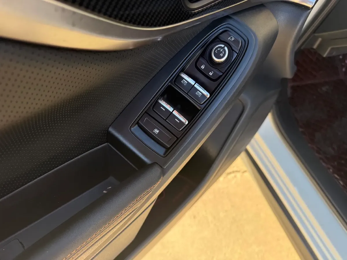 2018 Subaru XV 2.0L 156HP H4 CVT,autocango,china used car exporter,china ev exporter,chinese used car exporter,chinese used ev exporter