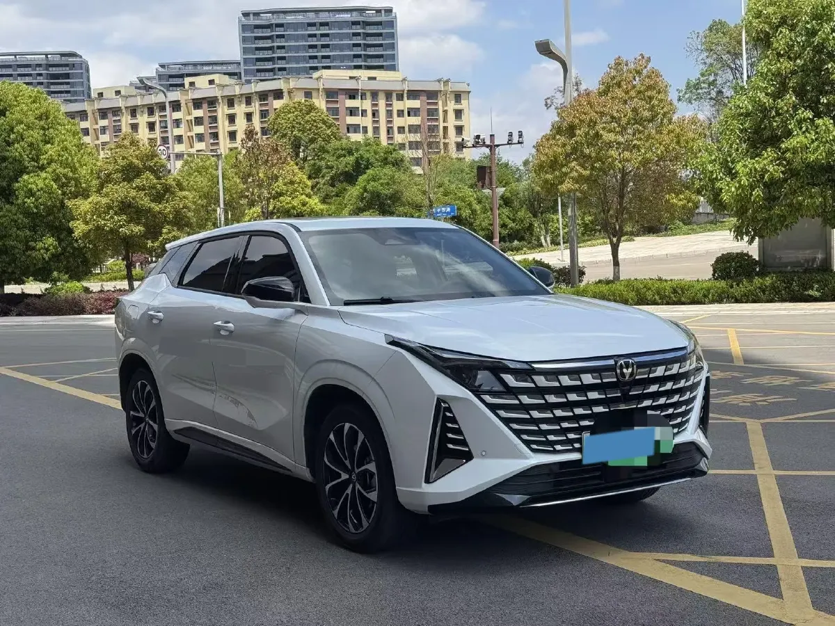 2024 ChangAn UNI-Z 1.5L 98HP L4 E-CVT PHEV 18.4KWH,autocango,china used car exporter,china ev exporter,chinese used car exporter,chinese used ev exporter