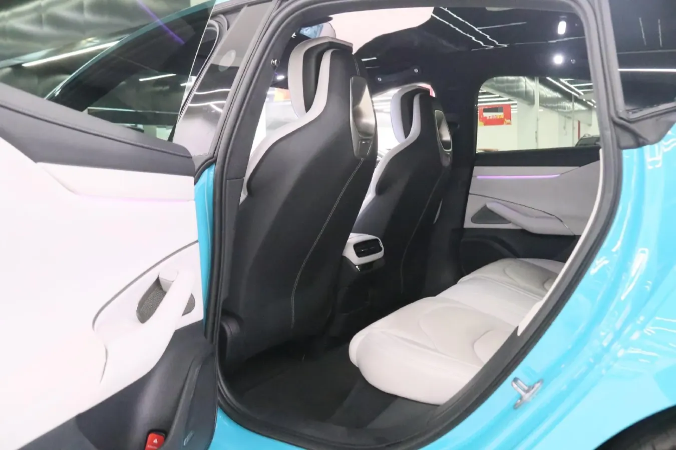 2024 MI SU7 BEV 101KWH,autocango,china used car exporter,china ev exporter,chinese used car exporter,chinese used ev exporter