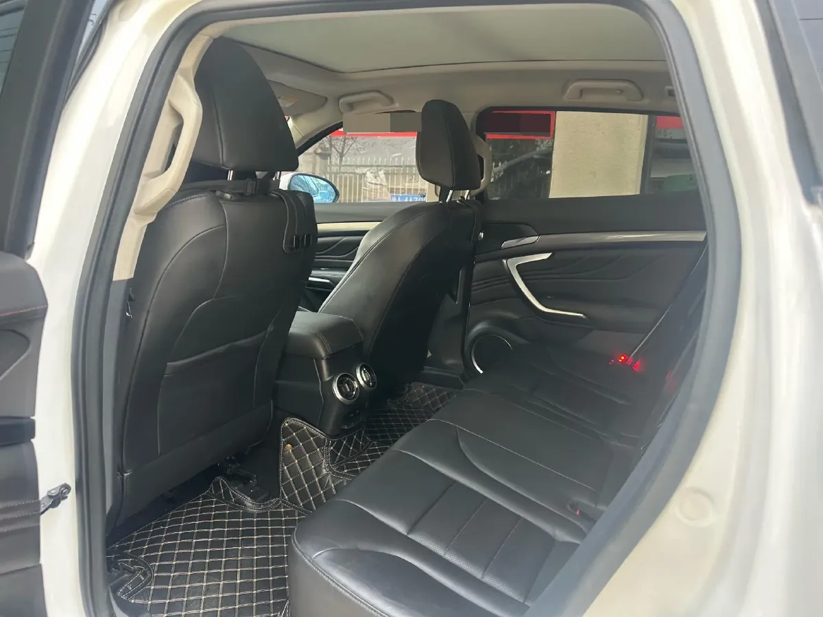 2019 WEY VV7 2.0T 227HP L4 7DCT,autocango,china used car exporter,china ev exporter,chinese used car exporter,chinese used ev exporter