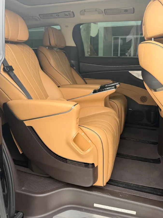 2024 Denza D9 1.5T 139HP L4 E-CVT PHEV 40KWH,autocango,china used car exporter,china ev exporter,chinese used car exporter,chinese used ev exporter