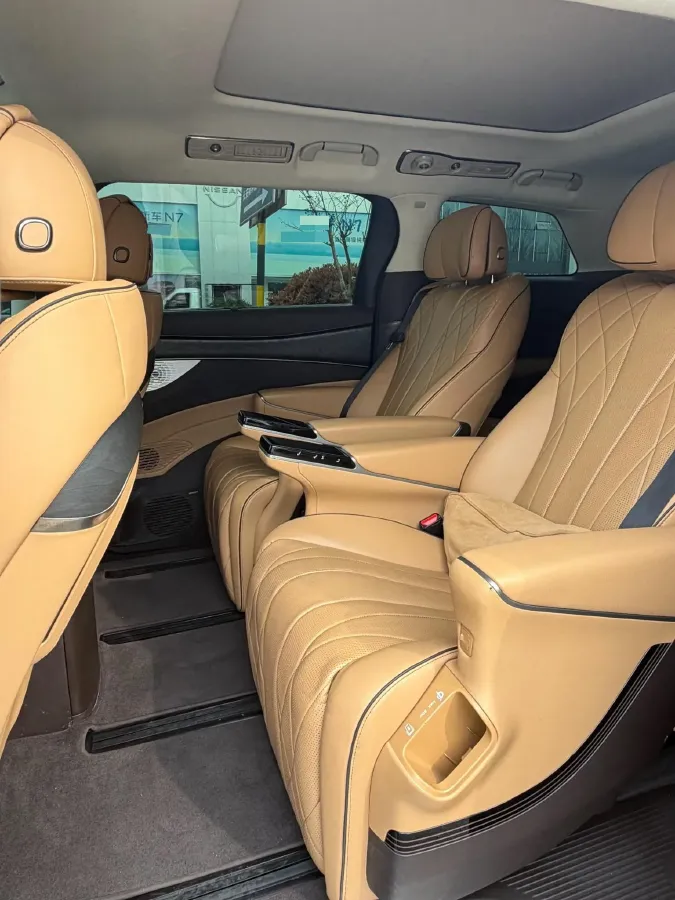 2024 Denza D9 1.5T 139HP L4 E-CVT PHEV 40KWH,autocango,china used car exporter,china ev exporter,chinese used car exporter,chinese used ev exporter