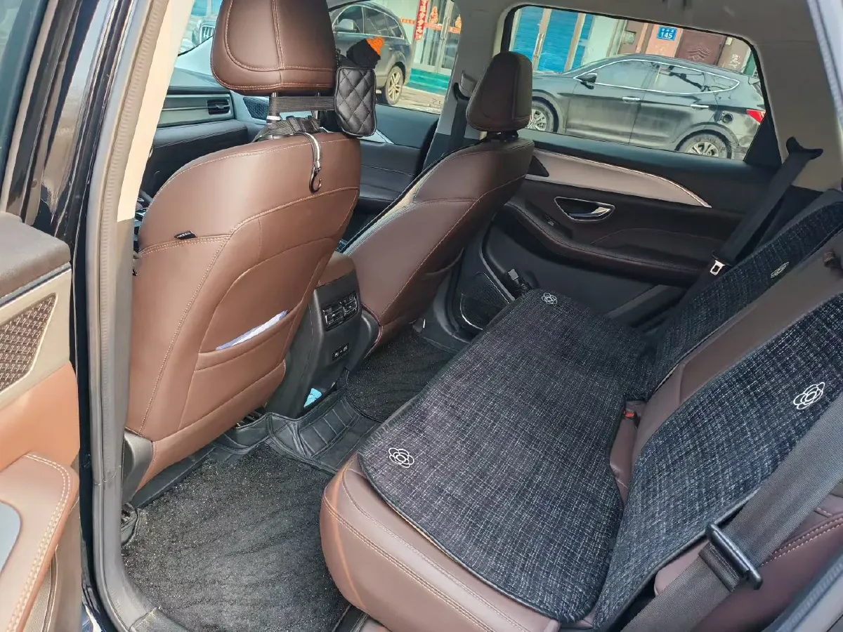 2023 Jetour X90 Plus 1.6T 197HP L4 7DCT,autocango,china used car exporter,china ev exporter,chinese used car exporter,chinese used ev exporter