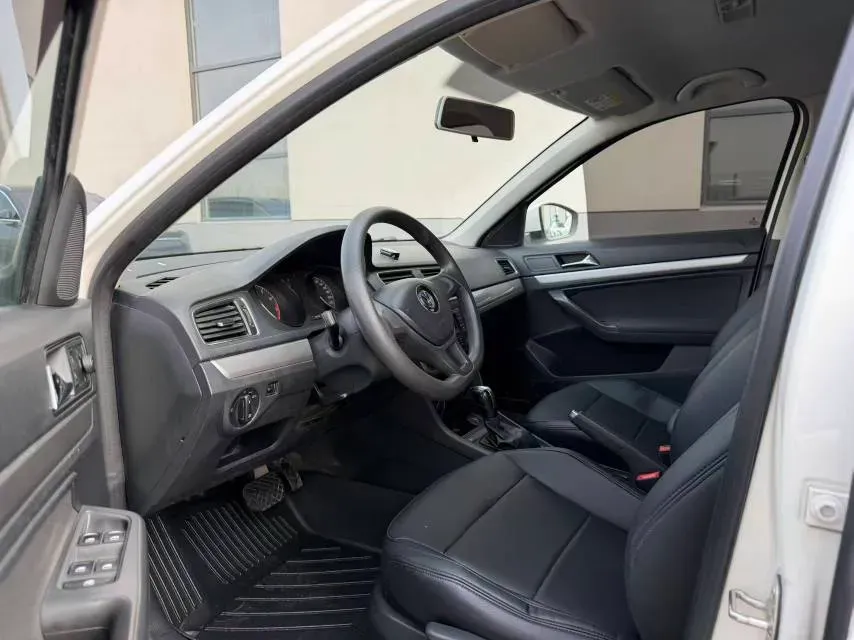 2017 Volkswagen Lavida 1.6L 110HP L4 6AT,autocango,china used car exporter,china ev exporter,chinese used car exporter,chinese used ev exporter