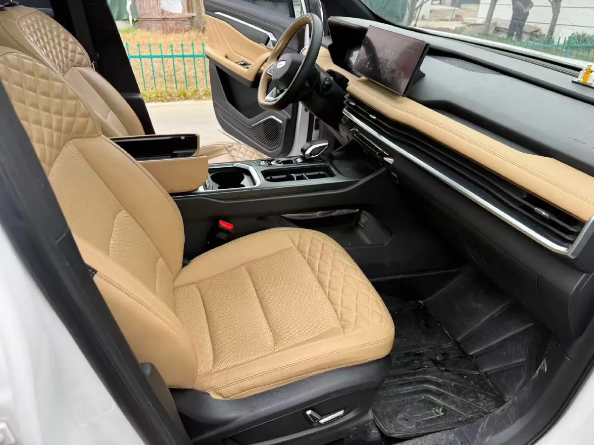 2023 Geely Okavango L 2.0T 218HP L4 7DCT,autocango,china used car exporter,china ev exporter,chinese used car exporter,chinese used ev exporter