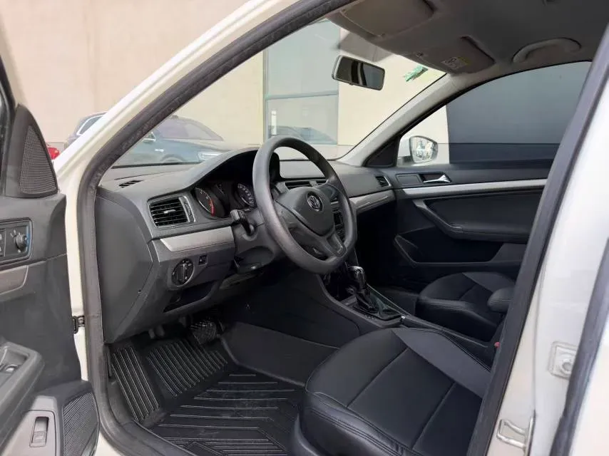 2017 Volkswagen Lavida 1.6L 110HP L4 6AT,autocango,china used car exporter,china ev exporter,chinese used car exporter,chinese used ev exporter