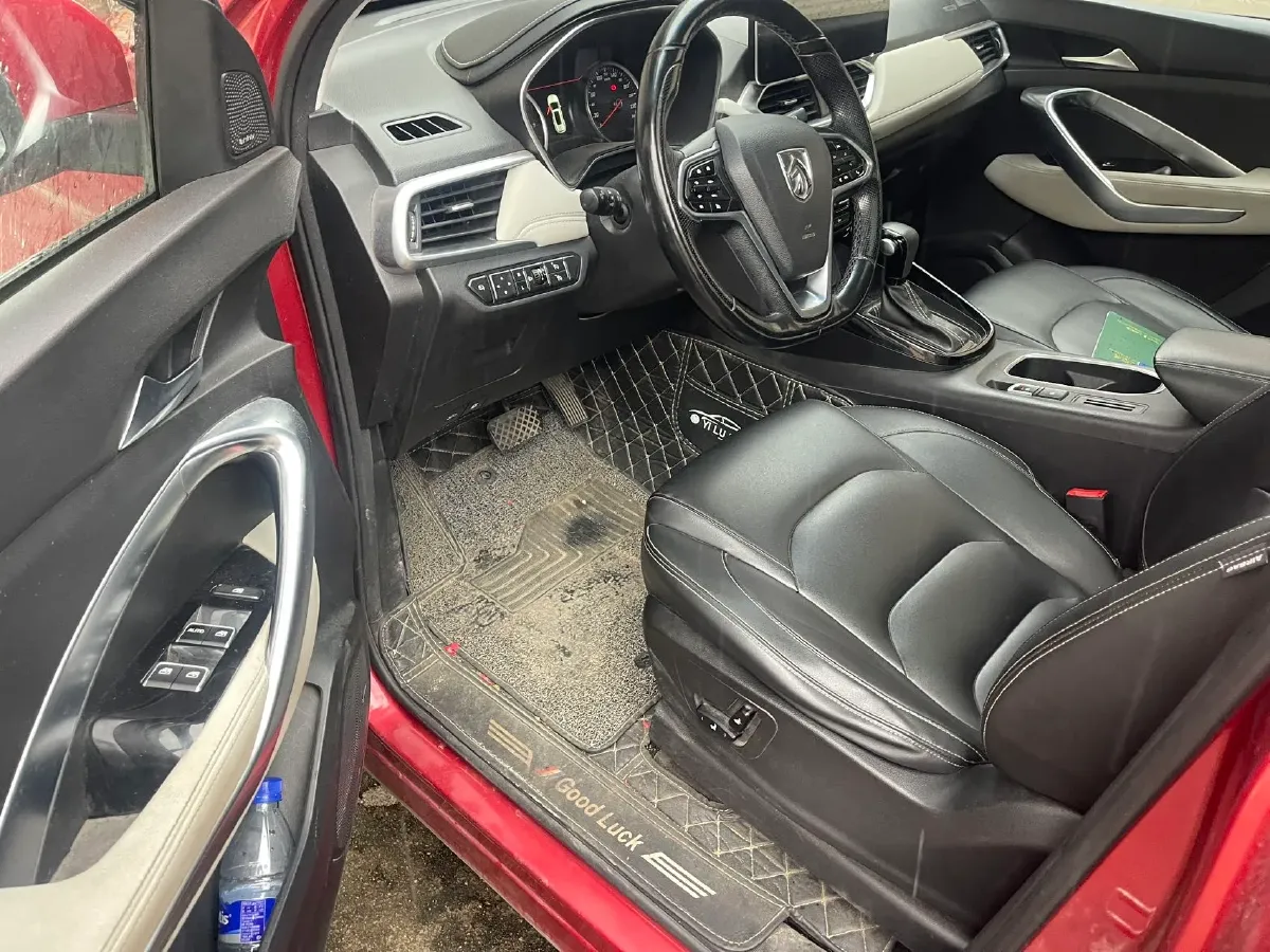 2018 BaoJun 530 1.5T 150HP L4 6DCT,autocango,china used car exporter,china ev exporter,chinese used car exporter,chinese used ev exporter