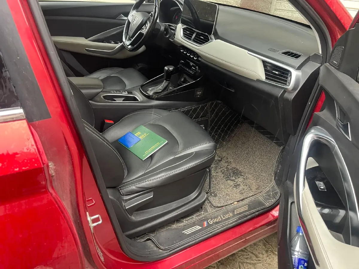 2018 BaoJun 530 1.5T 150HP L4 6DCT,autocango,china used car exporter,china ev exporter,chinese used car exporter,chinese used ev exporter